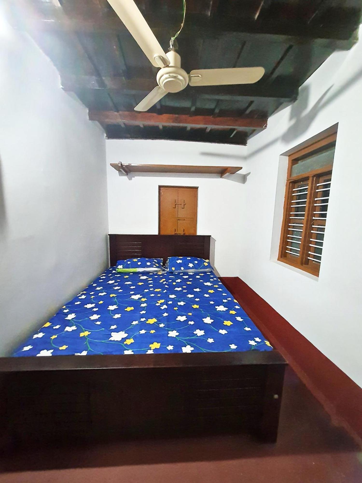 Holiday home Hallimane